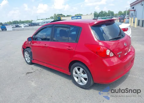 2011 Nissan Versa 1.8Sl z USA, uszkodzony, nr VIN 3N1BC1CP1BL415920